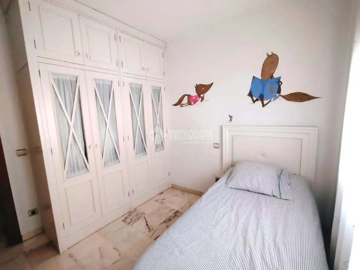 Dormitori de Casa adosada en venda en Coria del Río