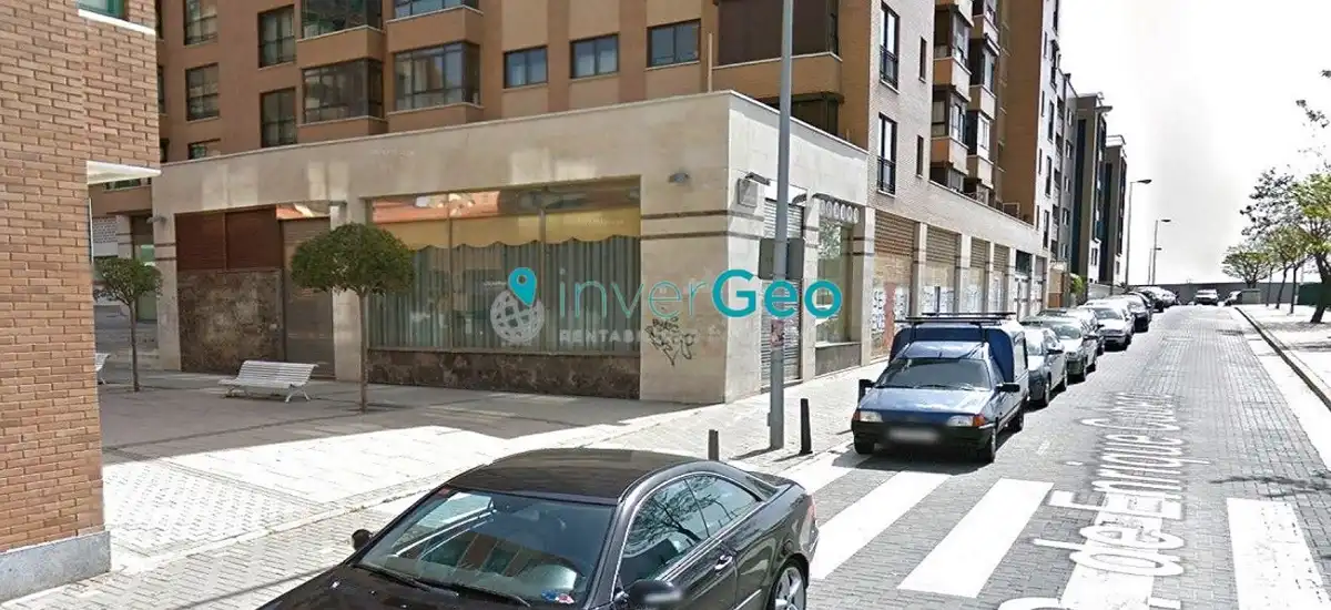 Gewerbefläche zum Verkauf in Calle de Enrique Cubero