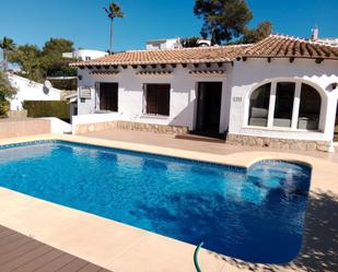 Piscina de Casa o xalet en venda en Jávea / Xàbia amb Jardí privat, Piscina i Moblat