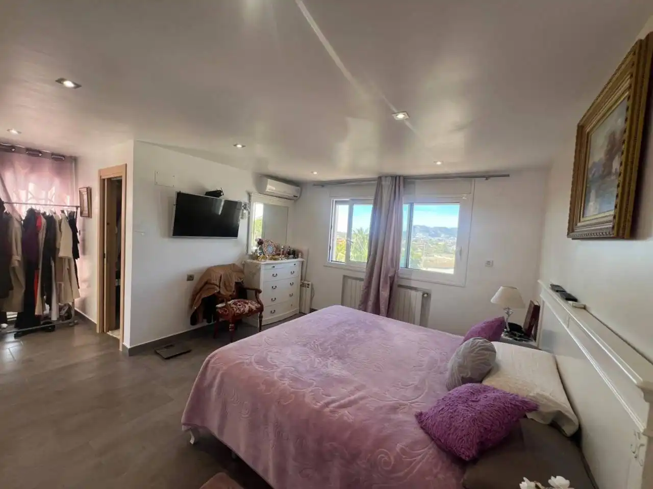 Dormitori de Casa o xalet en venda en Alicante / Alacant amb Aire condicionat, Calefacció i Jardí privat