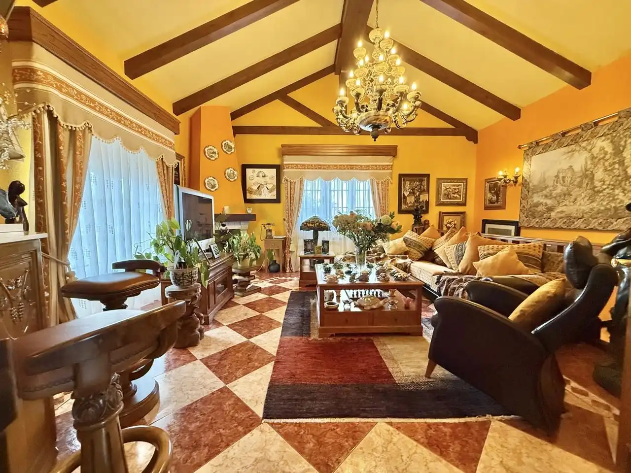 Sala de estar de Casa o chalet en venta en Castrillón con Calefacción, Jardín privado y Parquet