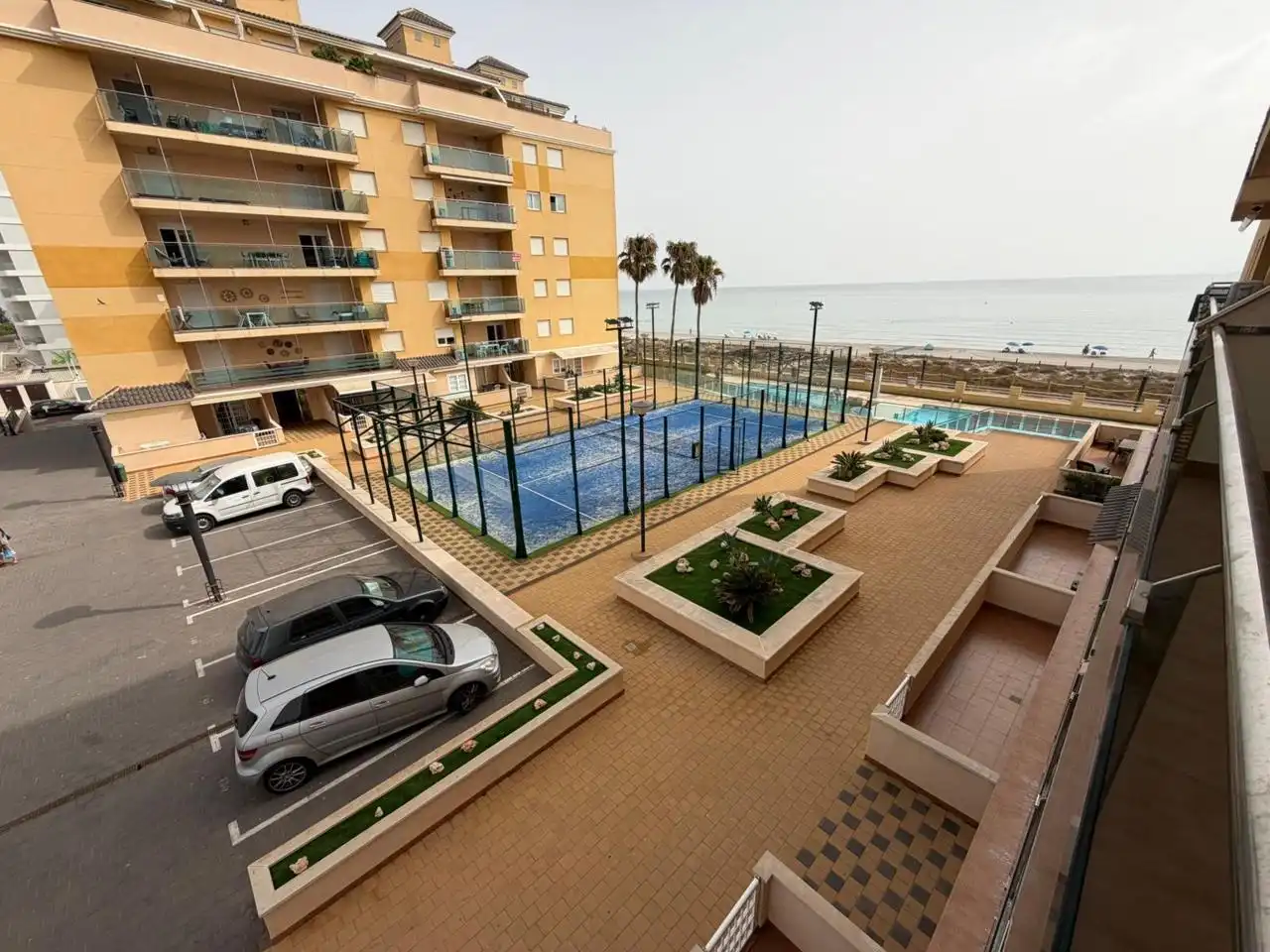 Parking de Apartamento en venta en La Manga del Mar Menor con Aire acondicionado, Calefacción y Jardín privado