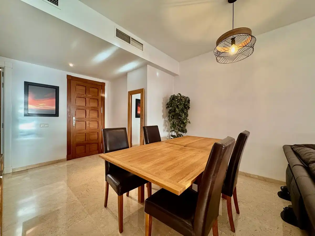 Menjador de Planta baixa en venda en Mijas amb Aire condicionat, Jardí privat i Terrassa