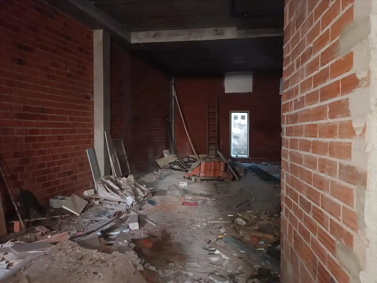 Local comercial en venda a PARDO BAZAN, imagen 9