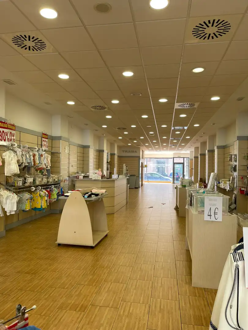 Locale commerciale in vendita a Avenida de la Vera 18, imagen 9