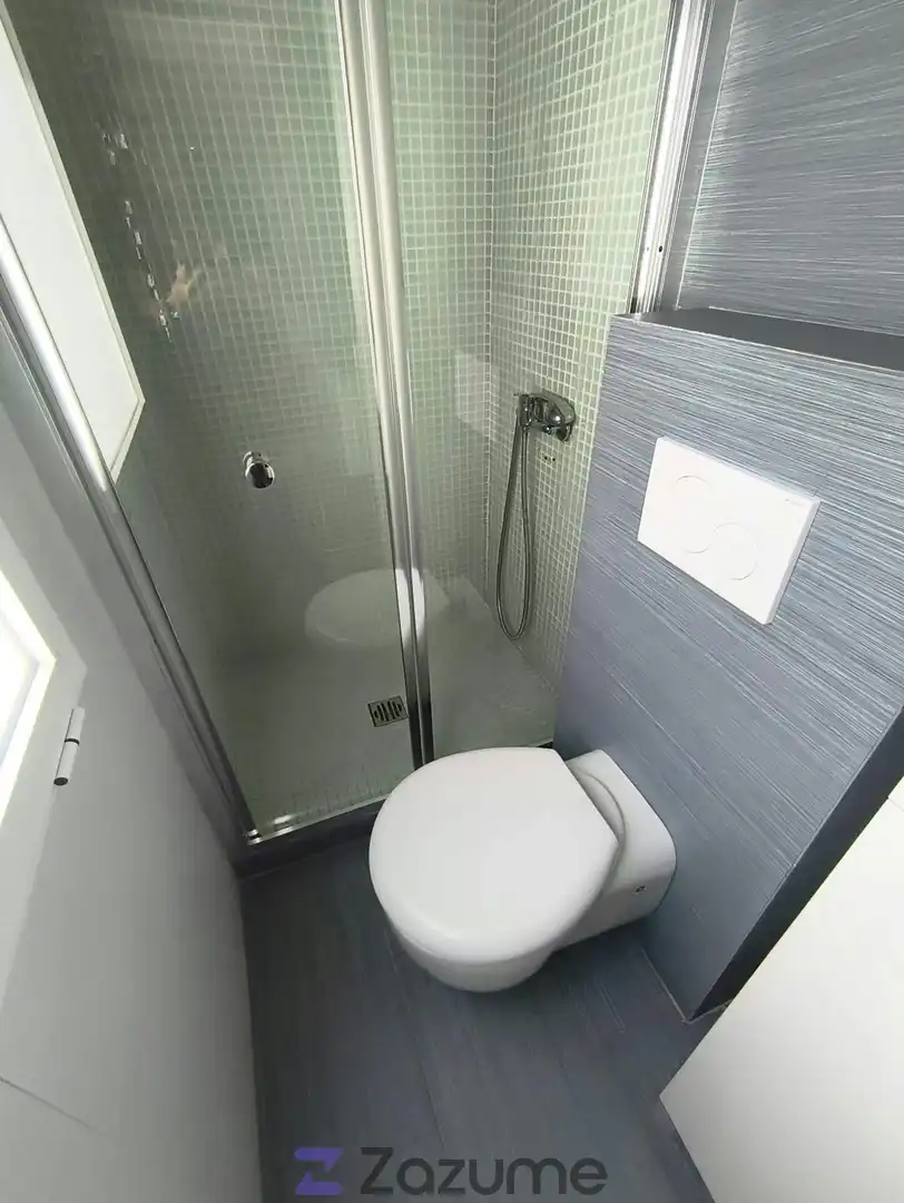 Bathroom of Attic for rent in Valencia  with Air Conditioner, Terrace and Storage room