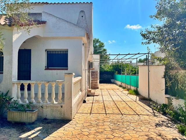 Casa-chalet en Venta en Deltebre
