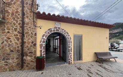 Vista exterior de Casa o xalet en venda en Torrechiva amb Terrassa