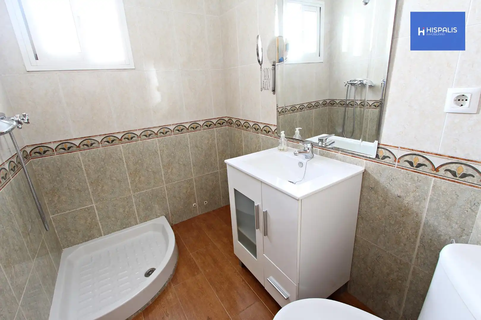Baño de Piso en venta en Sevilla con Aire acondicionado y Terraza