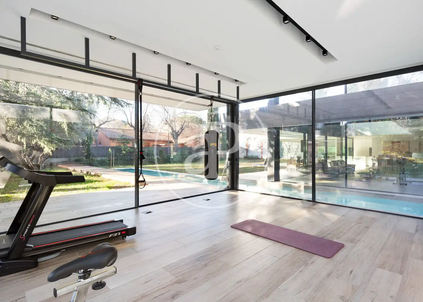 Swimming pool of Houses for sale in Sant Cugat del Vallès  with Air Conditioner, Heating and Private garden