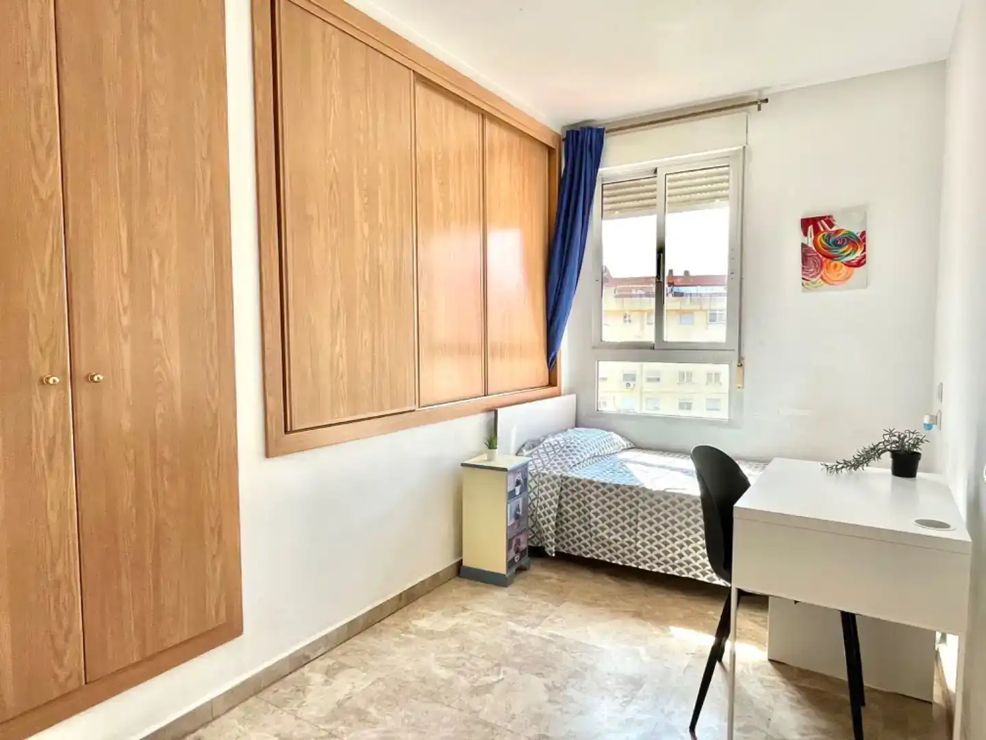 Schlafzimmer von Maisonette zur Miete in  Valencia Capital mit Klimaanlage und Balkon