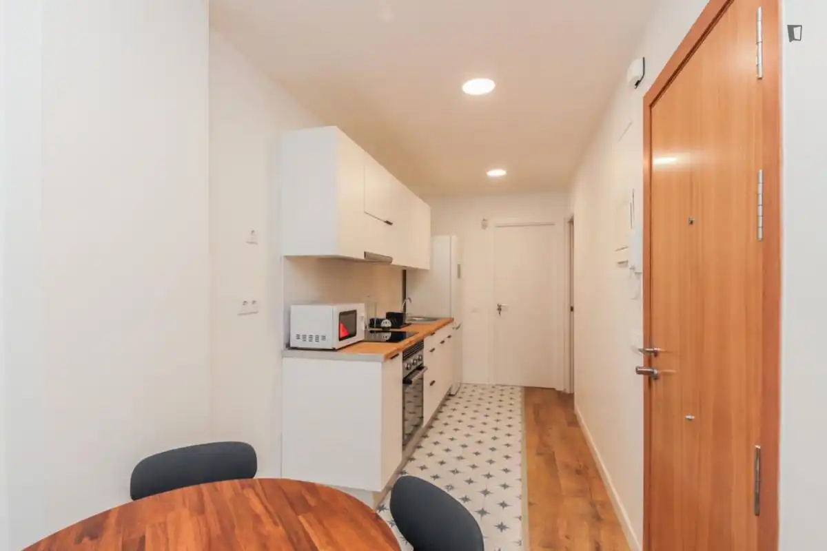 Room in Centre