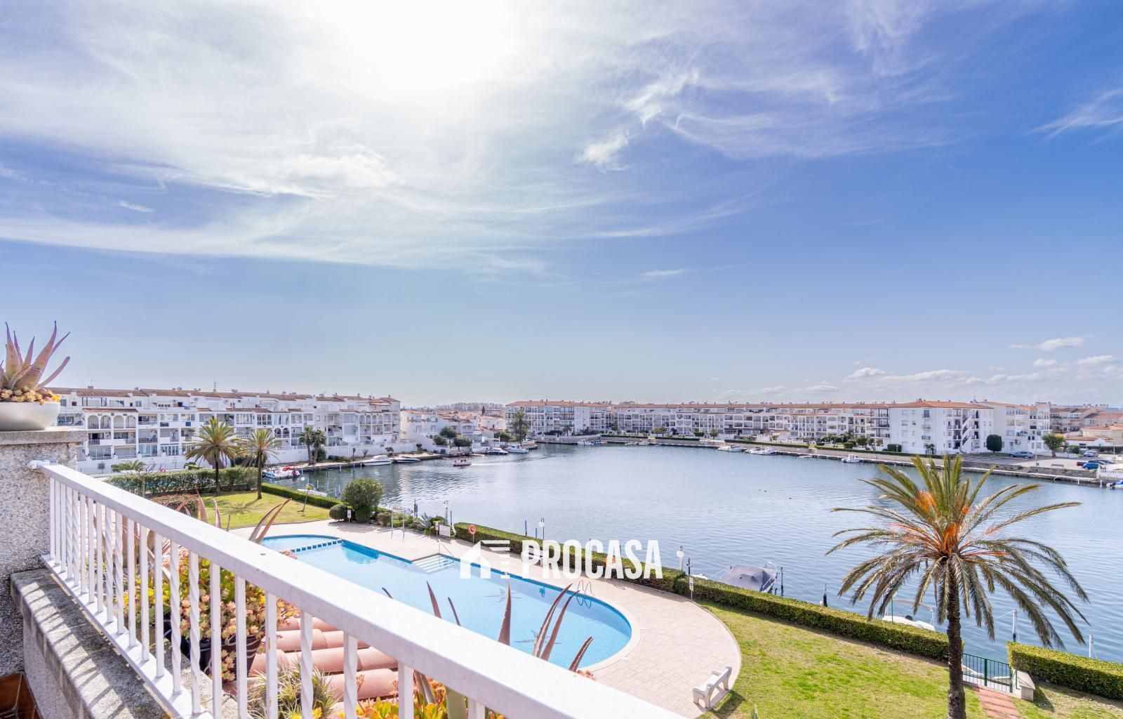 Garden of Flat for sale in Empuriabrava  with Air Conditioner, Heating and Swimming Pool