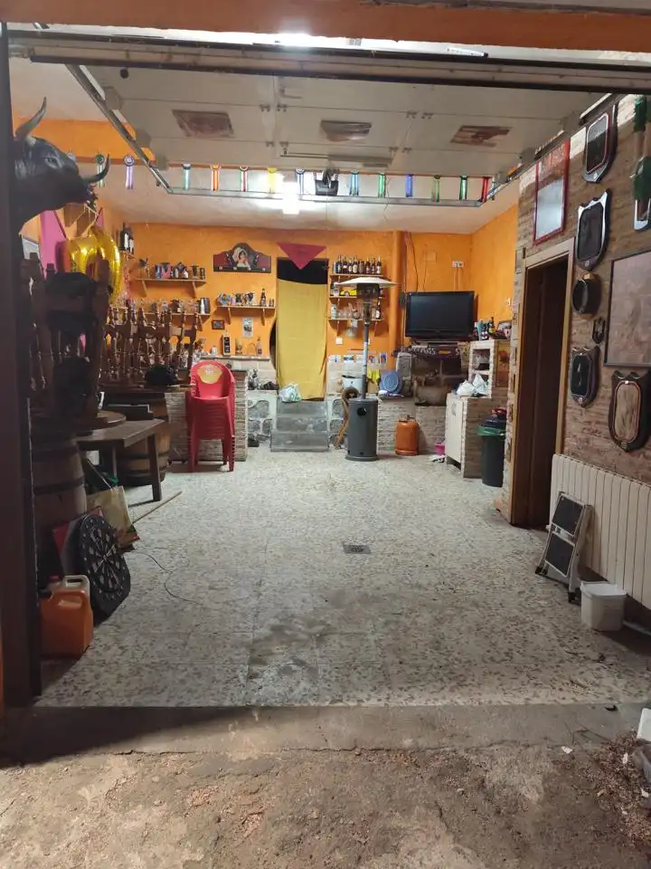 Casa adosada en venda en El Hoyo de Pinares  amb Calefacció i Terrassa