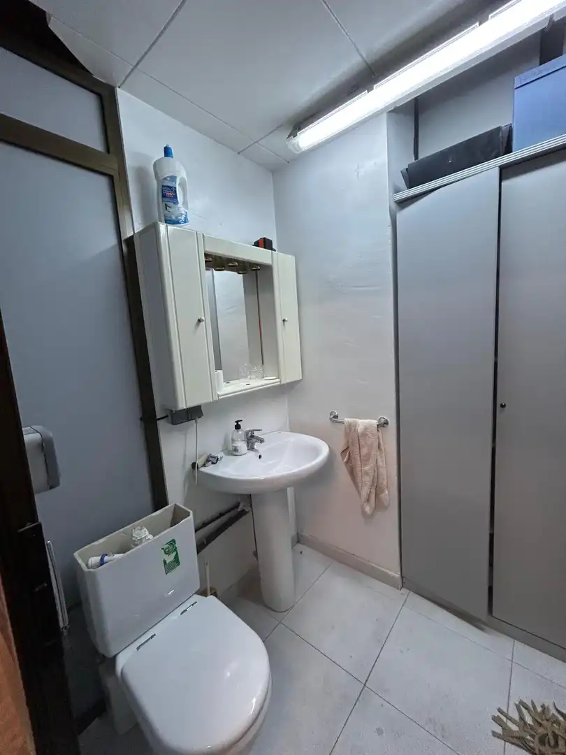 Badezimmer von Geschaftsraum zum Verkauf in Viladecans