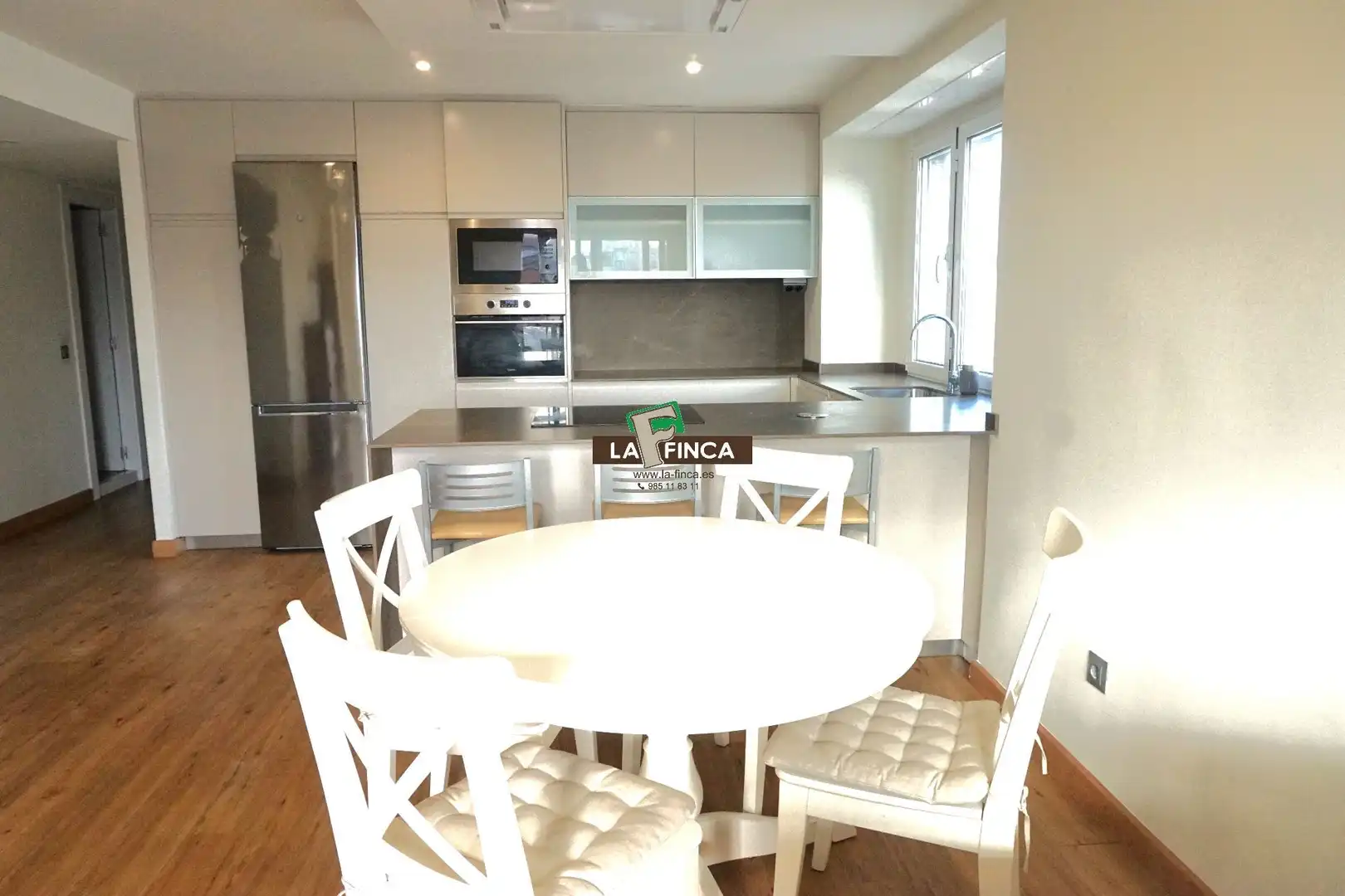 Kitchen of Flat for rent in Gijón   with Parquet flooring and Furnished