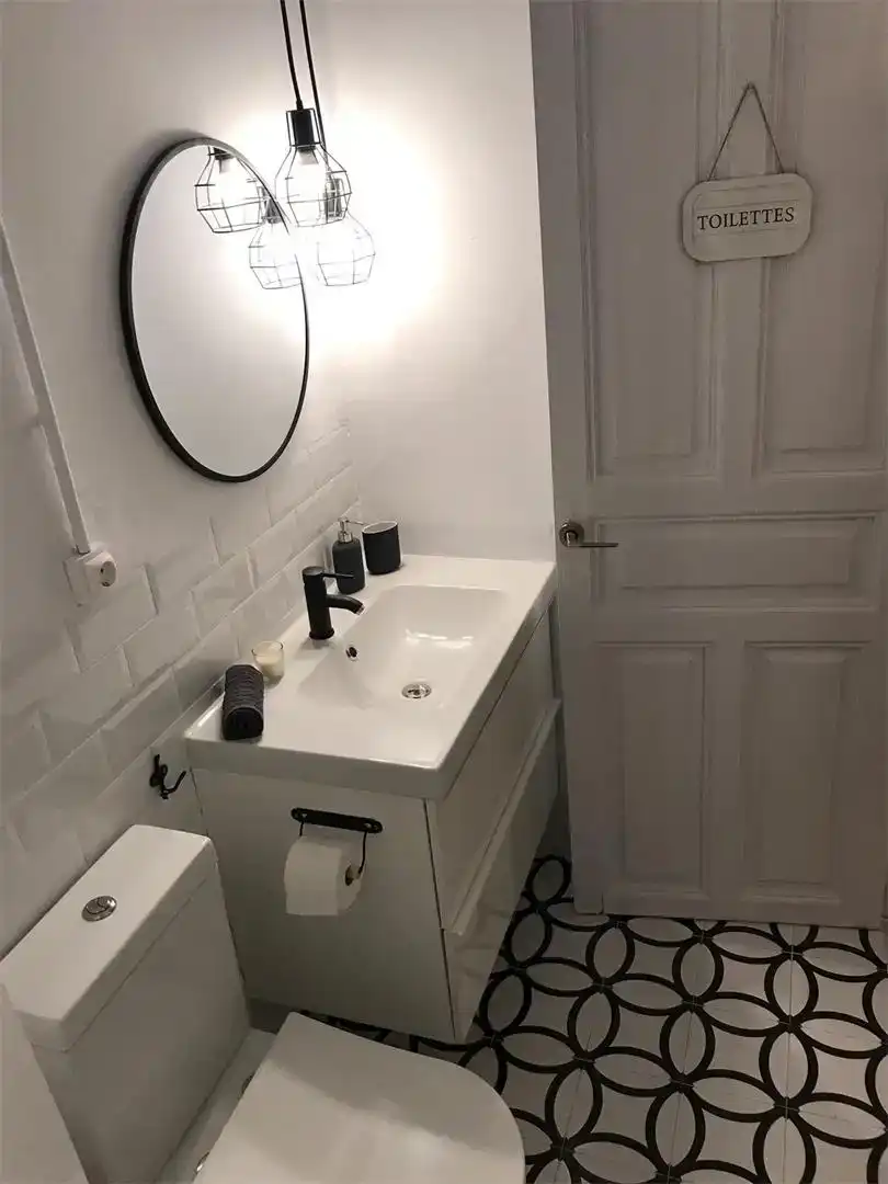 Bathroom of Flat for share in Eixample 