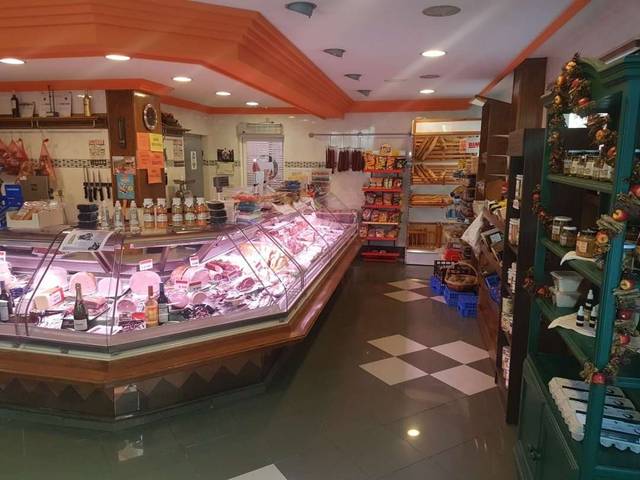 Local comercial en Alquiler en Segura