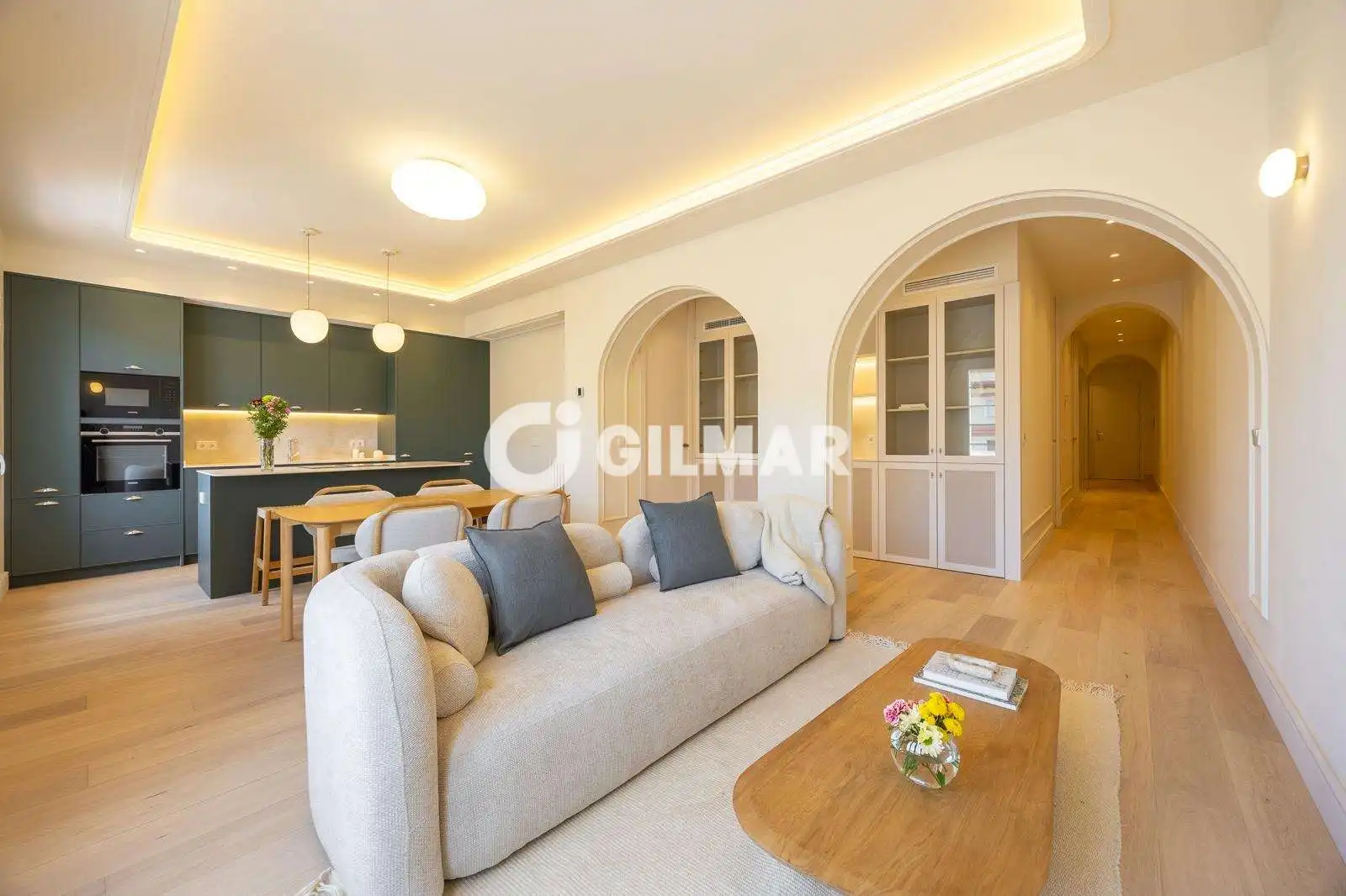 Sala d'estar de Pis en venda en Madrid amb Calefacció