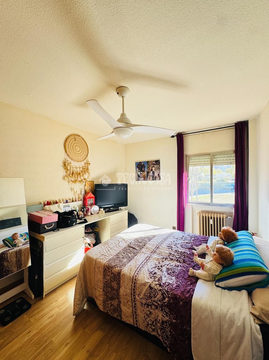 Bedroom of Flat for sale in  Toledo Capital