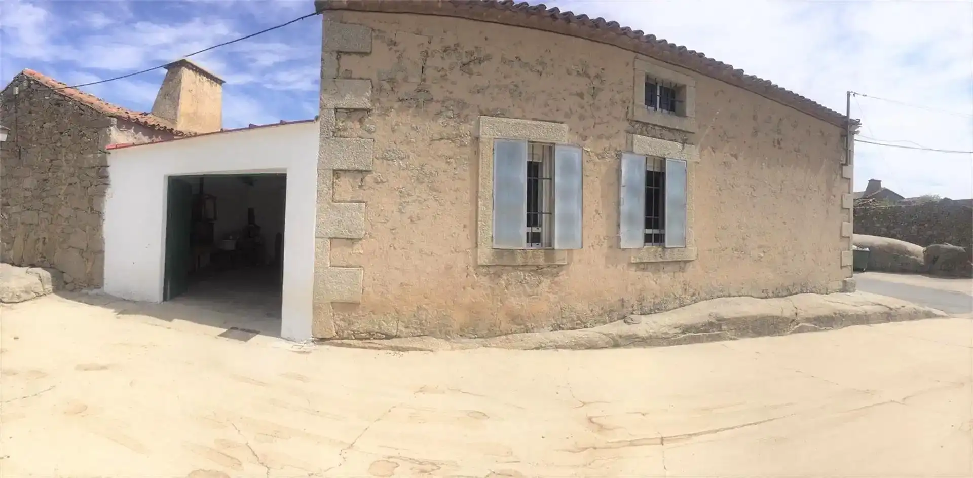 Vista exterior de Casa adosada en venda en Cabezas del Villar