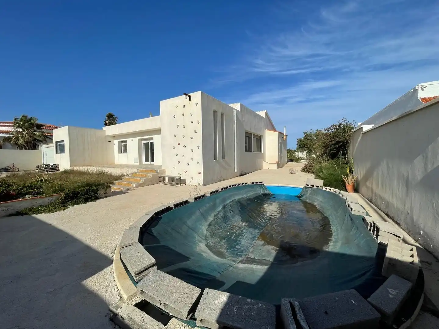 Vista exterior de Casa o chalet en venta en El Ejido con Jardín privado y Piscina