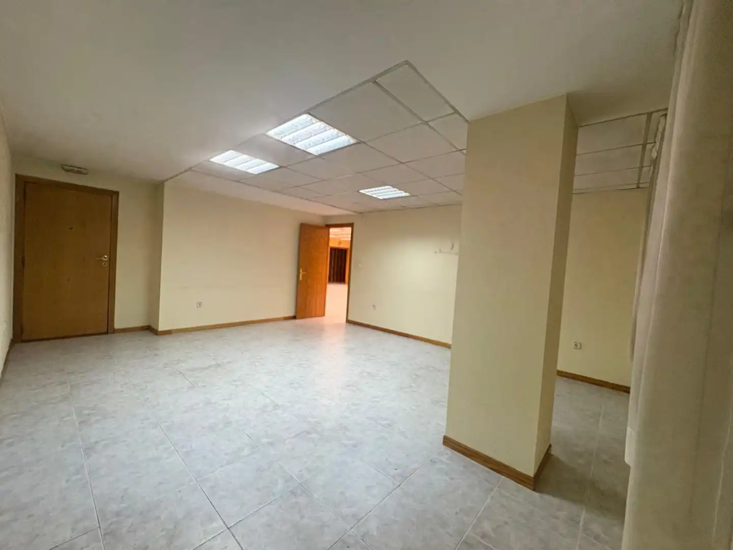 Oficina de alquiler en Oviedo 