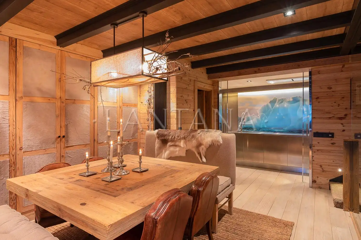 Comedor de Casa adosada en venta en Naut Aran con Calefacción, Parquet y Trastero