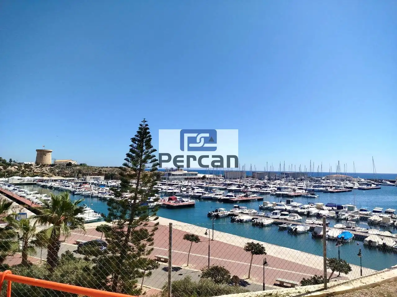 Vista exterior de Residencial en venta en El Campello