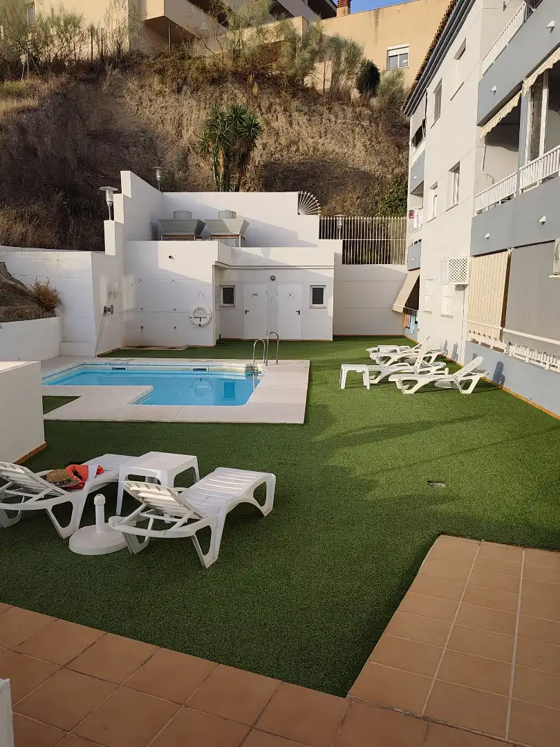 Piscina de Pis en venda en Rincón de la Victoria amb Aire condicionat, Terrassa i Moblat