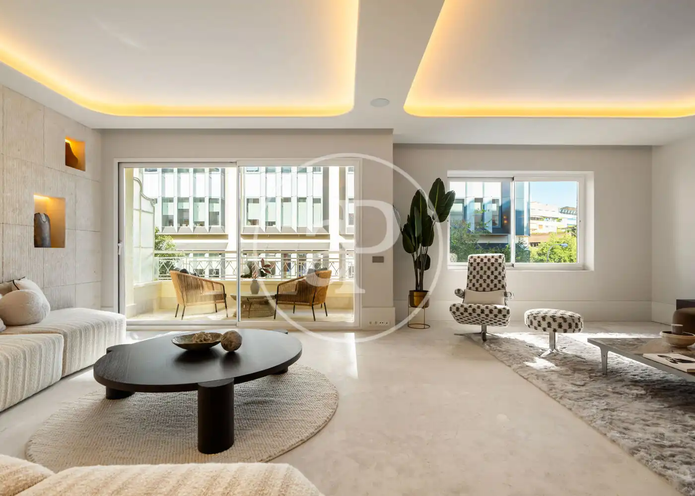 Piso con ascensor en venta en C. del Pinar
