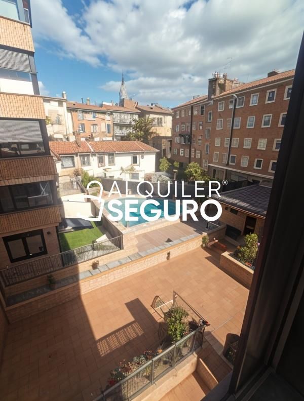 Exterior view of Flat to rent in Torrejón de Ardoz  with Air Conditioner, Heating and Terrace