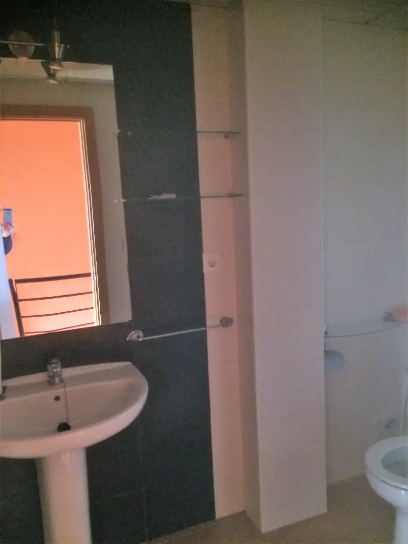Badezimmer von Einfamilien-Reihenhaus zum Verkauf in Villafranca de Córdoba mit Klimaanlage, Möbliert und Ofen