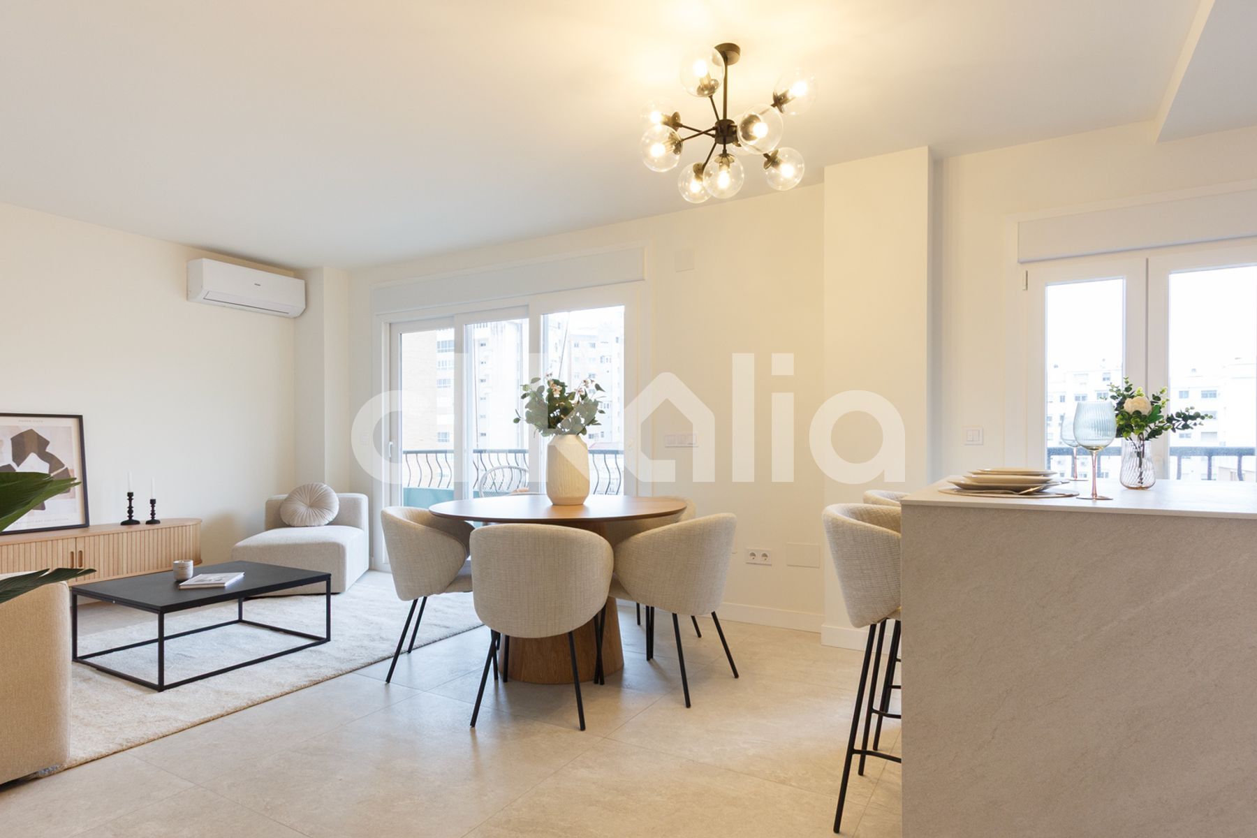 Living room of Flat for sale in Málaga Capital  with Air Conditioner, Terrace and Balcony