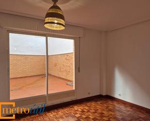 Bedroom of Flat for sale in Salamanca Capital  with Heating, Parquet flooring and Terrace