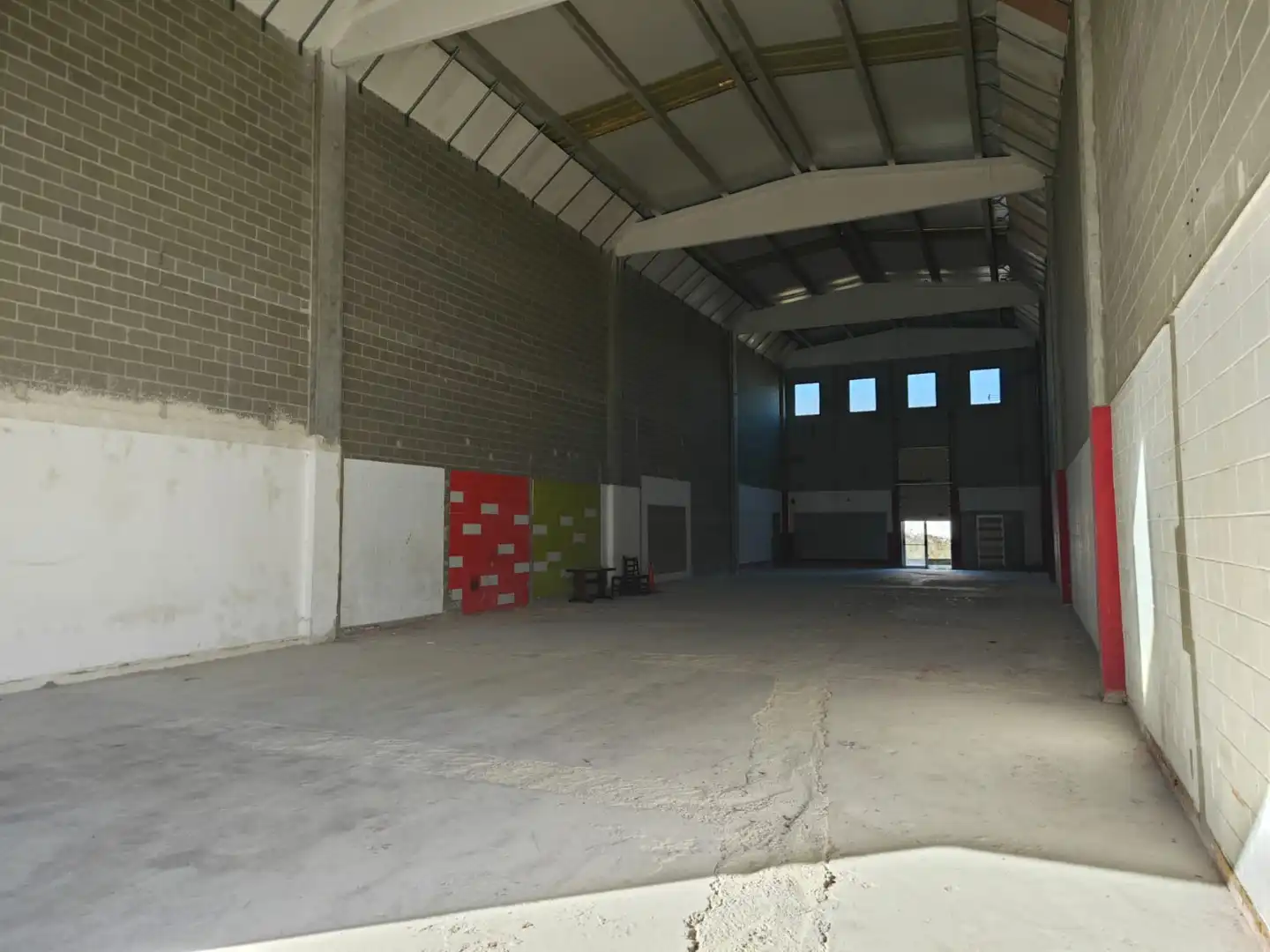 Nau industrial de lloguer en Maçanet de la Selva