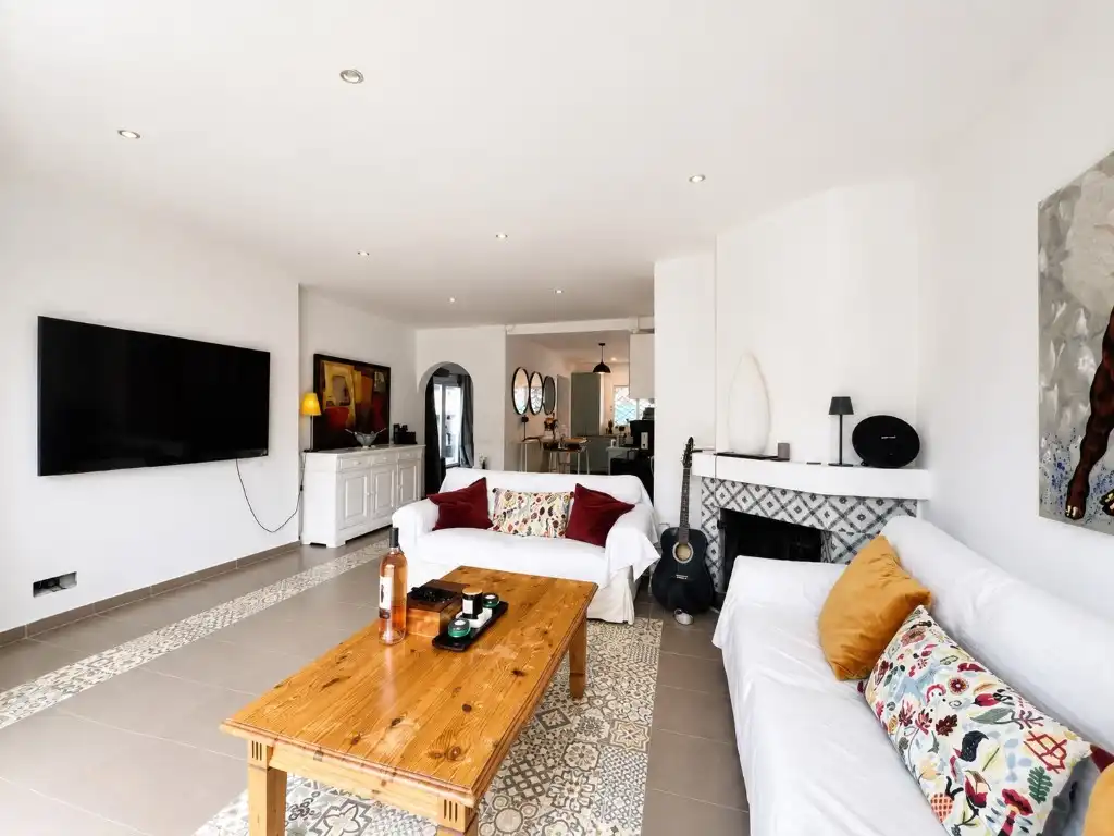 Sala d'estar de Casa o xalet de lloguer en Calvià amb Aire condicionat, Jardí privat i Terrassa