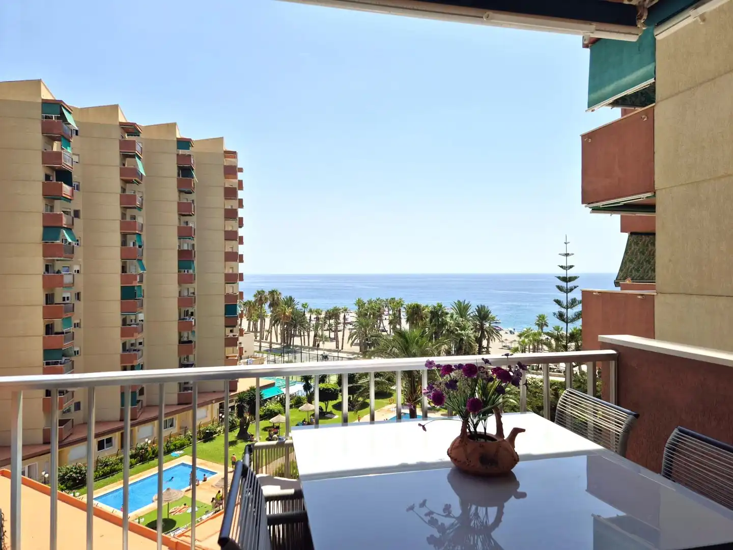 Apartamento con piscina en venta en Paseo REINA SOFIA 3