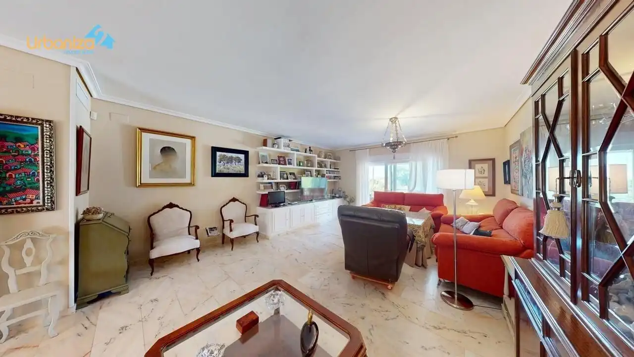Sala de estar de Casa o chalet en venta en Badajoz con Aire acondicionado, Jardín privado y Terraza