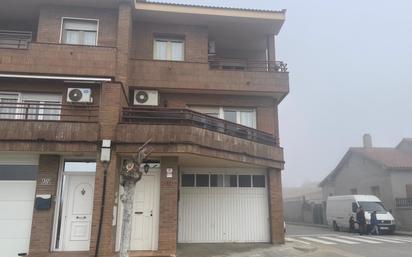 Vista exterior de Casa o xalet en venda en Vilagrassa amb Aire condicionat, Terrassa i Balcó