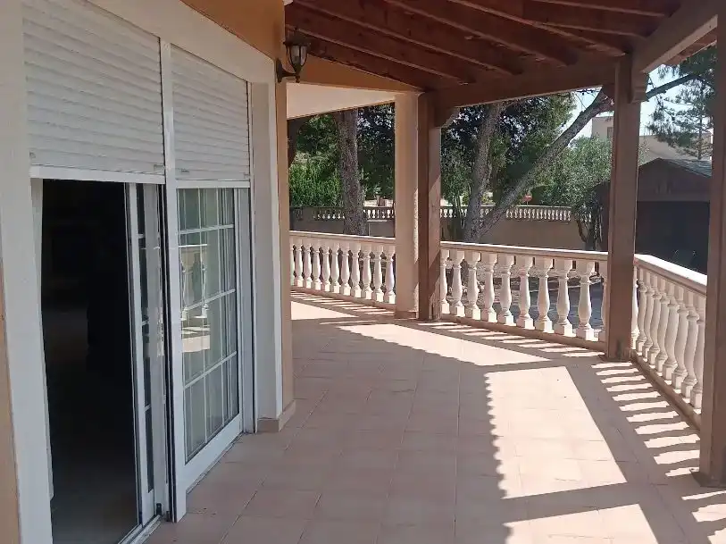 Terrassa de Casa o xalet de lloguer en Mutxamel amb Aire condicionat, Jardí privat i Traster