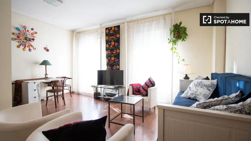 Flat for rent in Cuatro Caminos - Azca