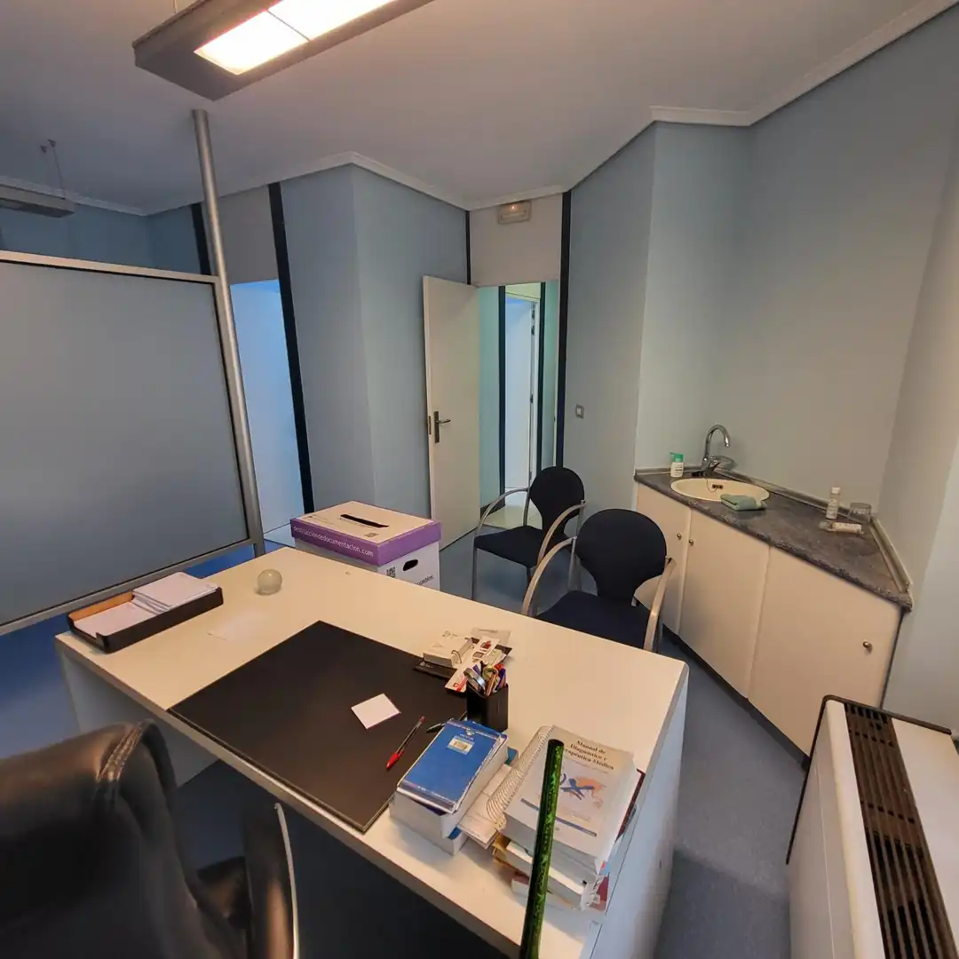 Oficina en venda en Bilbao  amb Calefacció