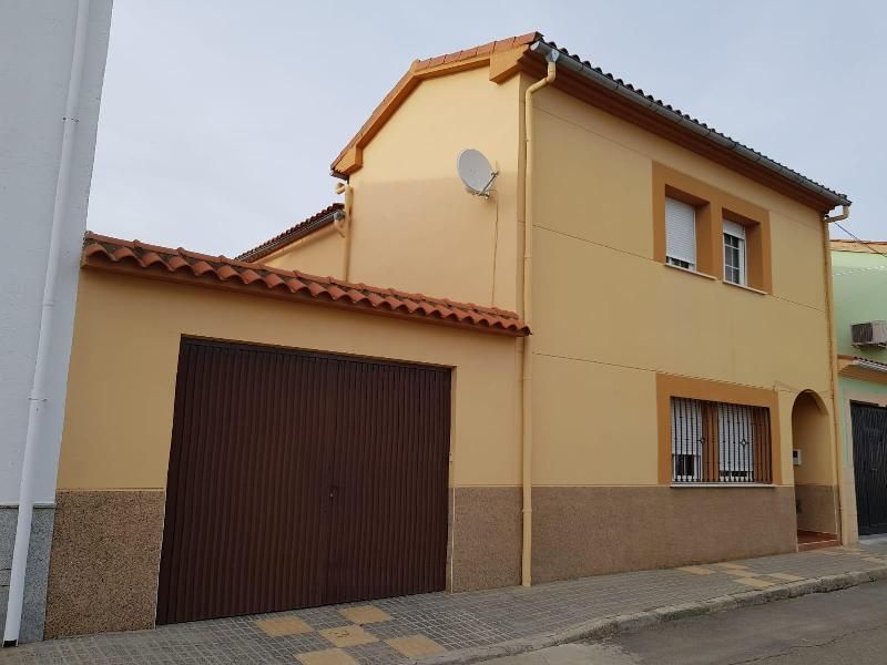 Exterior view of House or chalet for sale in Alagón del Río  with Air Conditioner and Heating