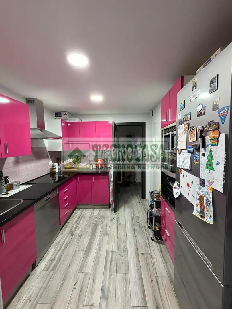 Cocina de Piso en venta en Ronda con Aire acondicionado y Terraza