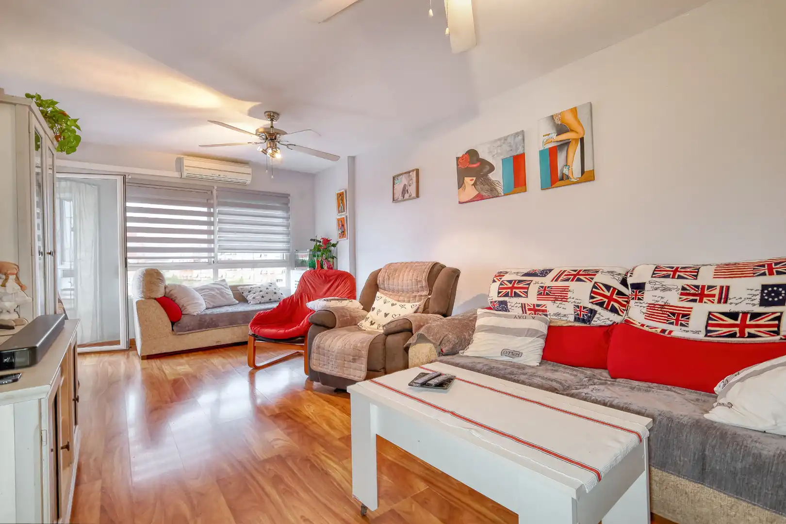 Sala de estar de Piso en venta en Alicante / Alacant con Aire acondicionado, Calefacción y Parquet