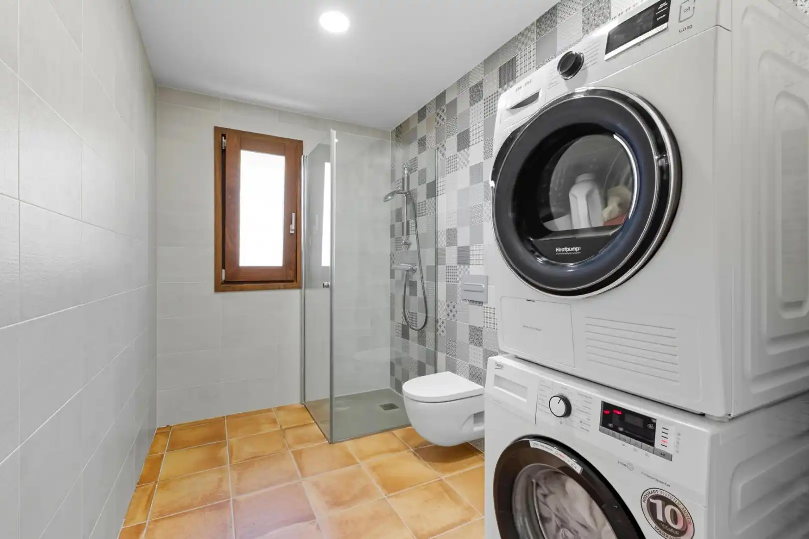 Bathroom of Country homes for sale in Garrigàs  with Private garden, Terrace and Swimming Pool