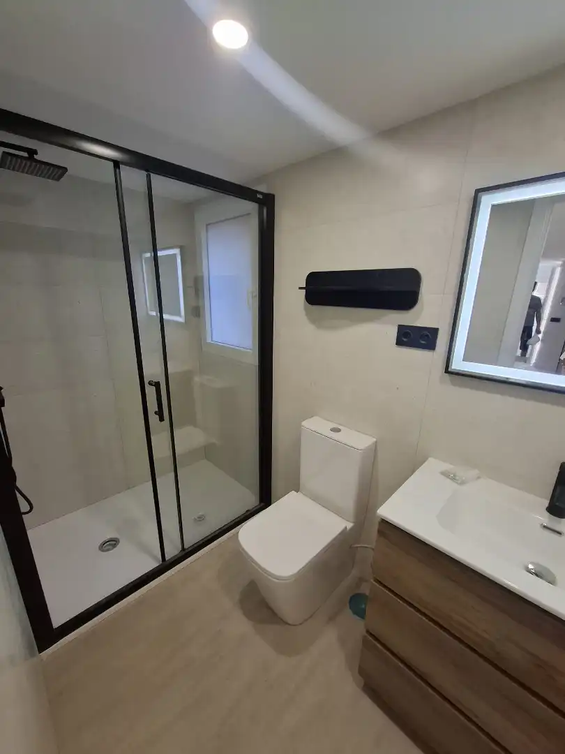Bathroom of Flat for rent in Villaviciosa de Odón  with Air Conditioner, Heating and Furnished