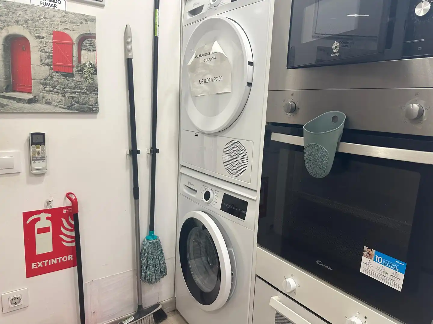 Cuina de Dúplex en venda en L'Hospitalet de Llobregat amb Aire condicionat, Calefacció i Parquet