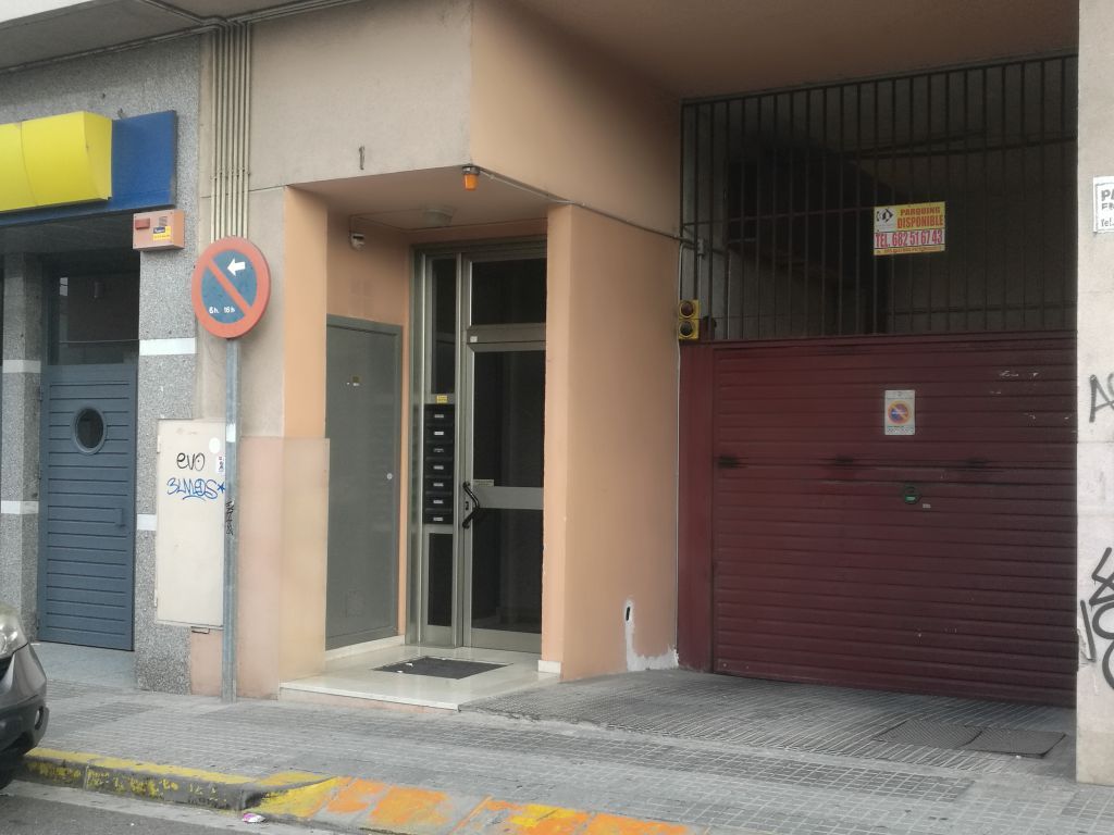 Garage to rent in Calle rosellon, Parets del Vallès